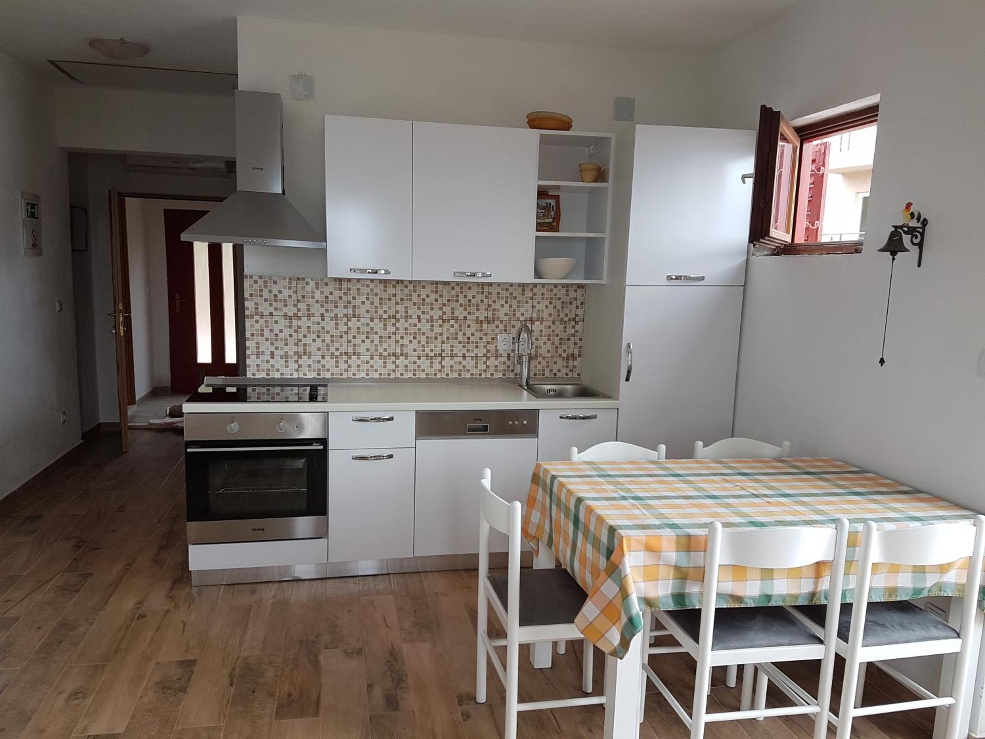 Apartments Zmaj ザヴァラ 部屋 写真